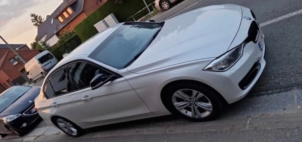BMW 316D ANNÉE 2012 245.0000 KM DANS L'ÉTAT (SANS CT/EXPORT), Autos, Euro 5, Achat, Boîte manuelle, Noir