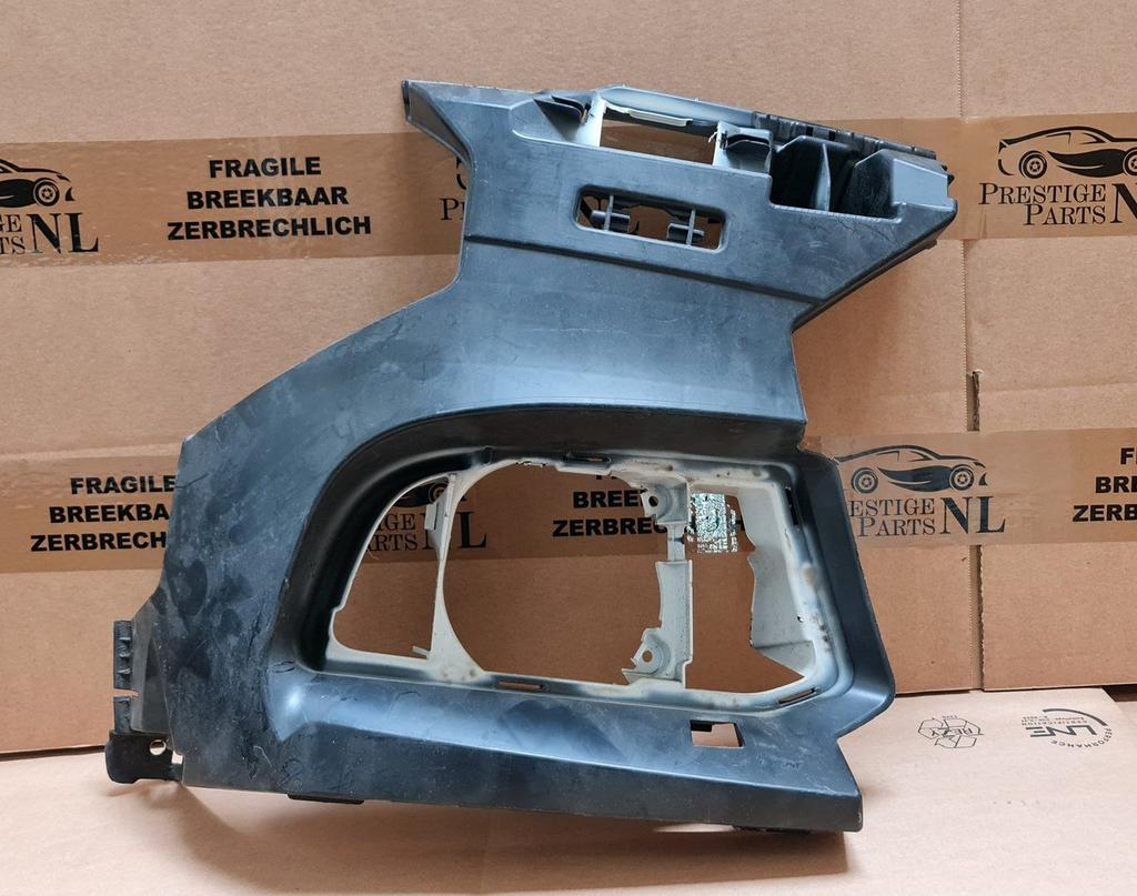 BMW F10 F11 LCI M PAKKET Rechts Mistlamp Houder 2014-2018 FL, Auto-onderdelen, Carrosserie, Bumper, Voor, Gebruikt, Herkomst onderdeel bekend