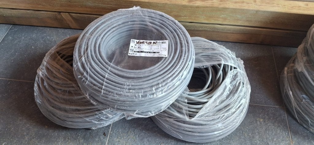XVB-kabels 3G1.5 - 3 rollen van telkens 100 meter, Doe-het-zelf en Bouw, Ophalen, Nieuw, Overige merken, Kabel of Snoer
