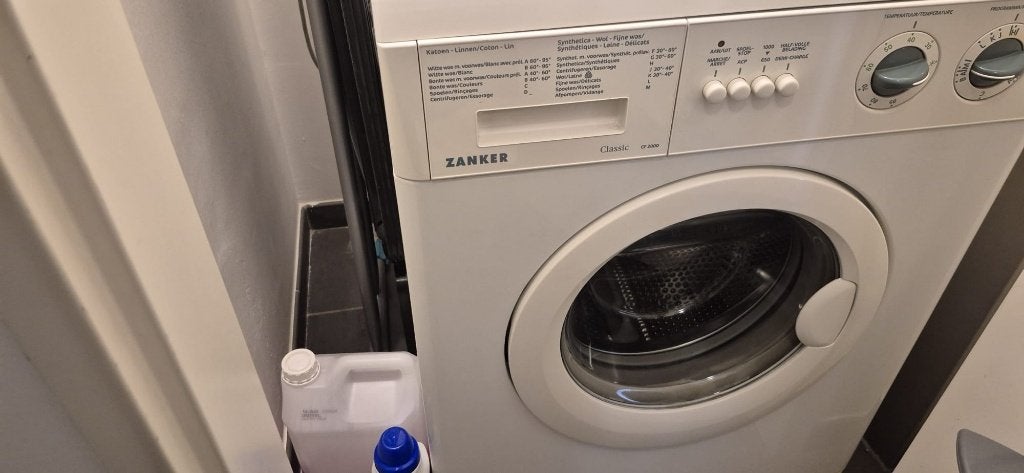 LAVE-LINGE, Electroménager, 85 à 90 cm, 4 à 6 kg, Programme lavage à la main, Chargeur frontal