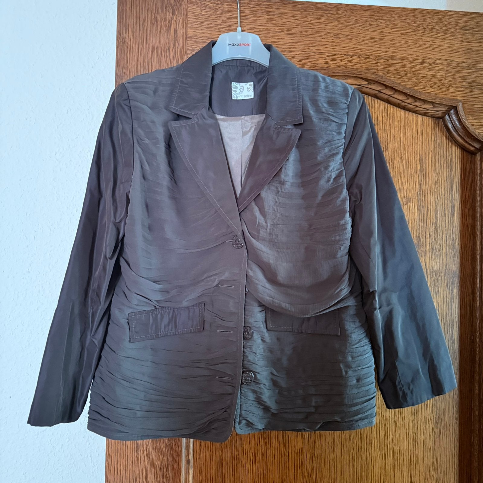 damesjas maat42, Vêtements | Femmes, Vestes & Costumes, Taille 42/44 (L), Enlèvement ou Envoi, Autres couleurs, Comme neuf