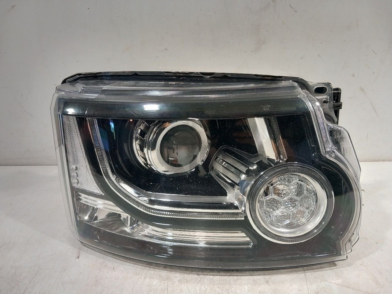 Koplamp rechts Land Rover Discovery, Auto-onderdelen, Onderdelen@venauto.nl, Van der Ven Autorecycling B.V., Ettenseweg 76, 4706 PB Roosendaal, The Netherlands