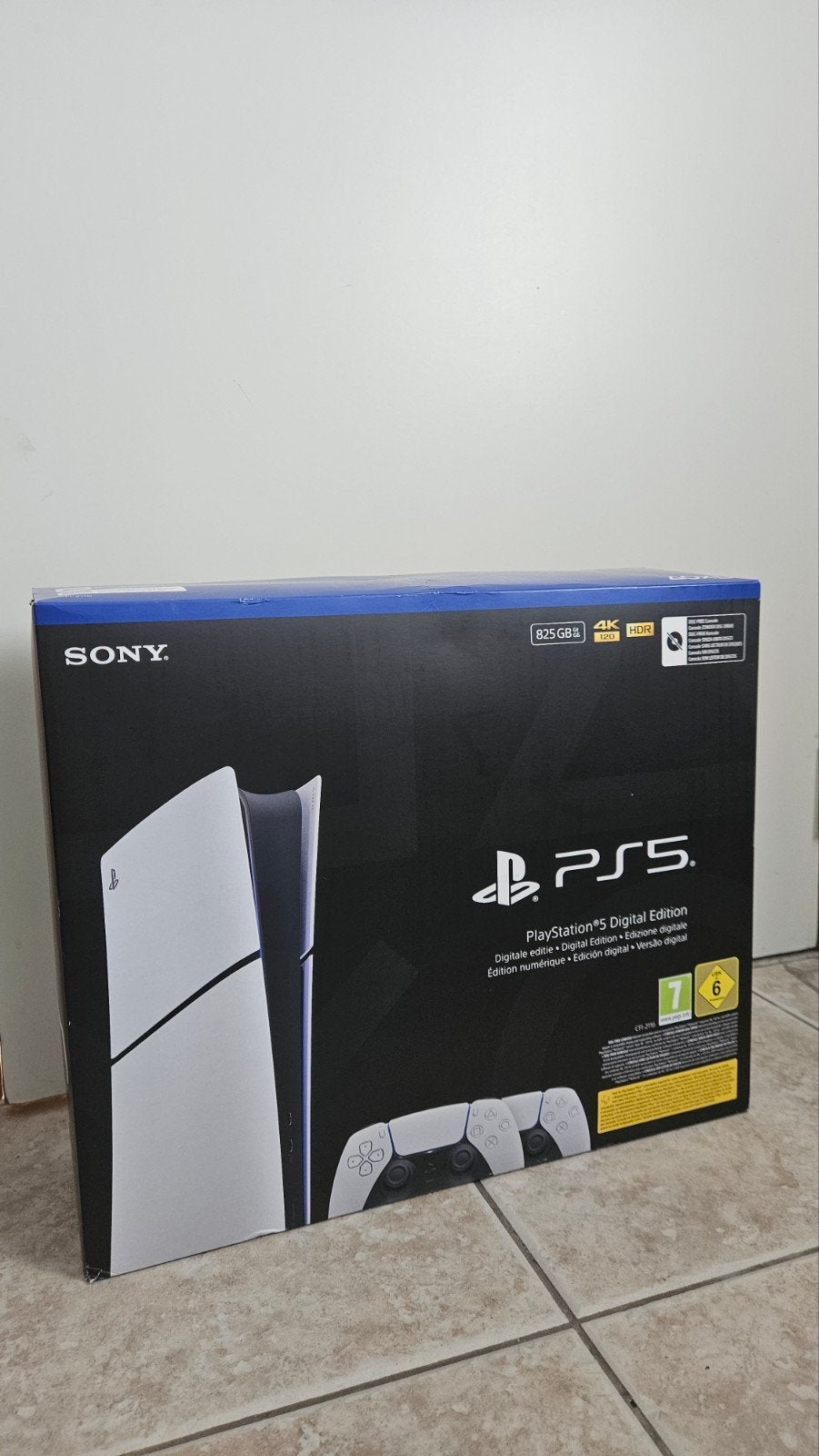 Playstation 5 Slim Digital. opgelet!(2 conrollers), Games en Spelcomputers, Ophalen, Playstation 5