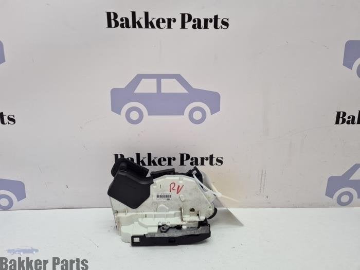 Serrure portière mécanique 4portes avant droite d'un Volks, Autos : Pièces & Accessoires, -, Volkswagen, -, 3 mois de garantie