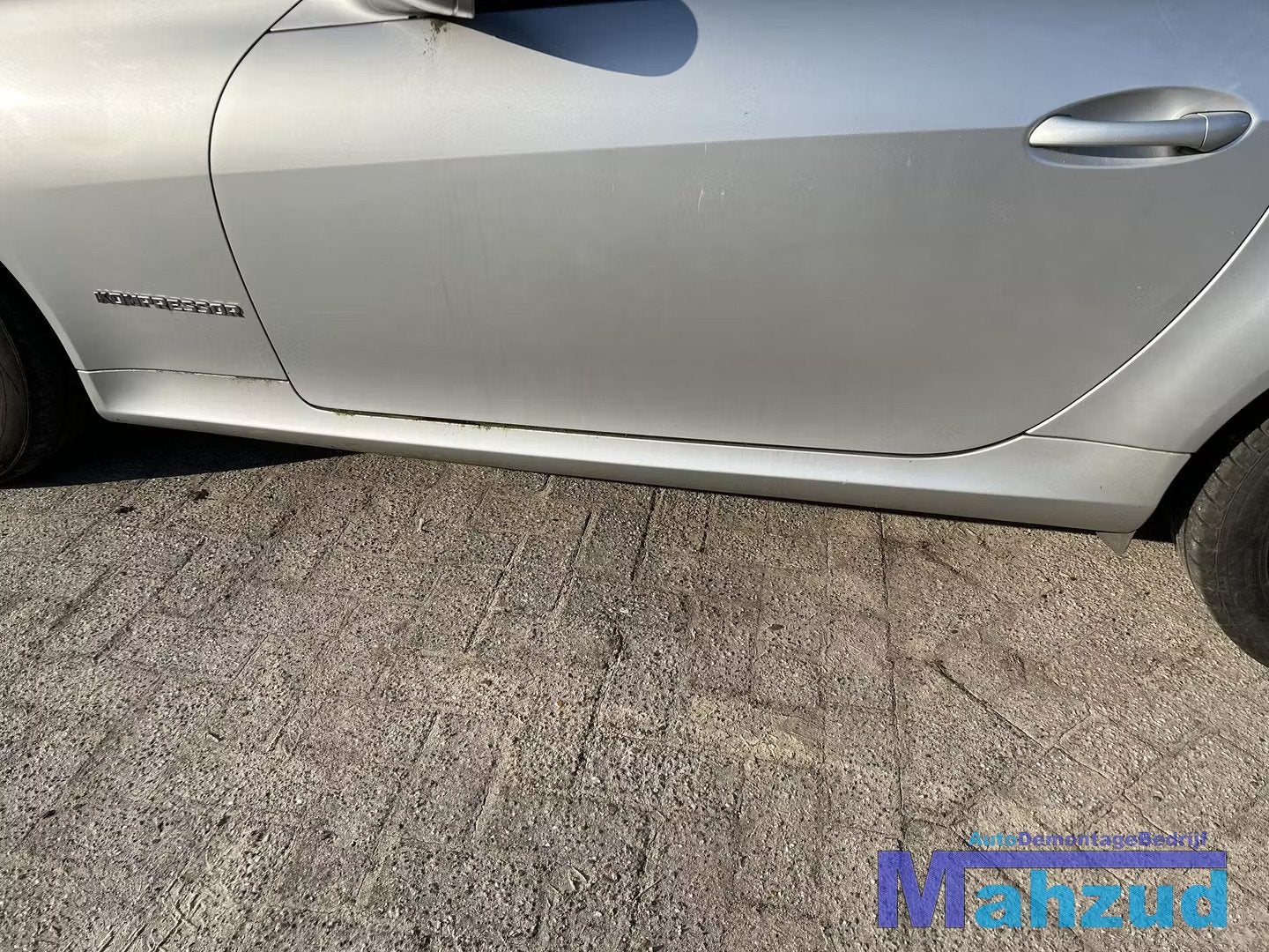 MERCEDES SLK R171 ZILVER 775 Links Zijskirt sideskirt 2004-2, Mercedes-Benz AG, Mercedes-Benz, Utilisé, Mercedesstrasse 120
70372  Stuttgart, DE