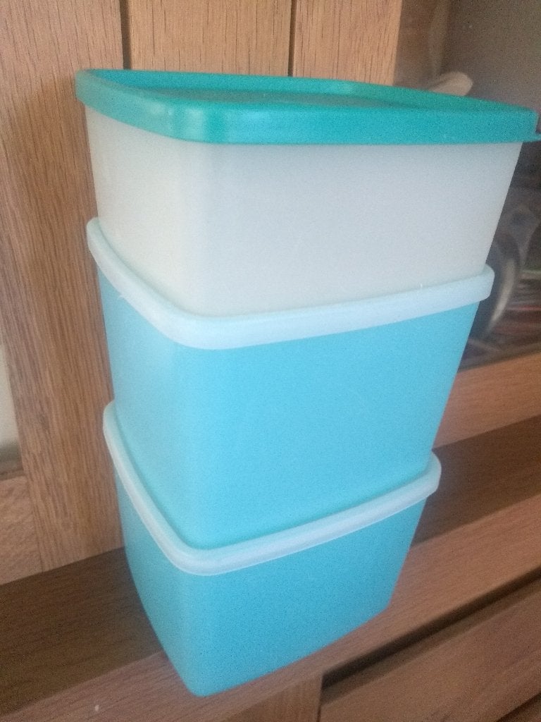 Tupperware ruimtespaarders+shaker+ botervloot+dekselhouder, Huis en Inrichting, Ophalen of Verzenden, Gebruikt, Overige typen