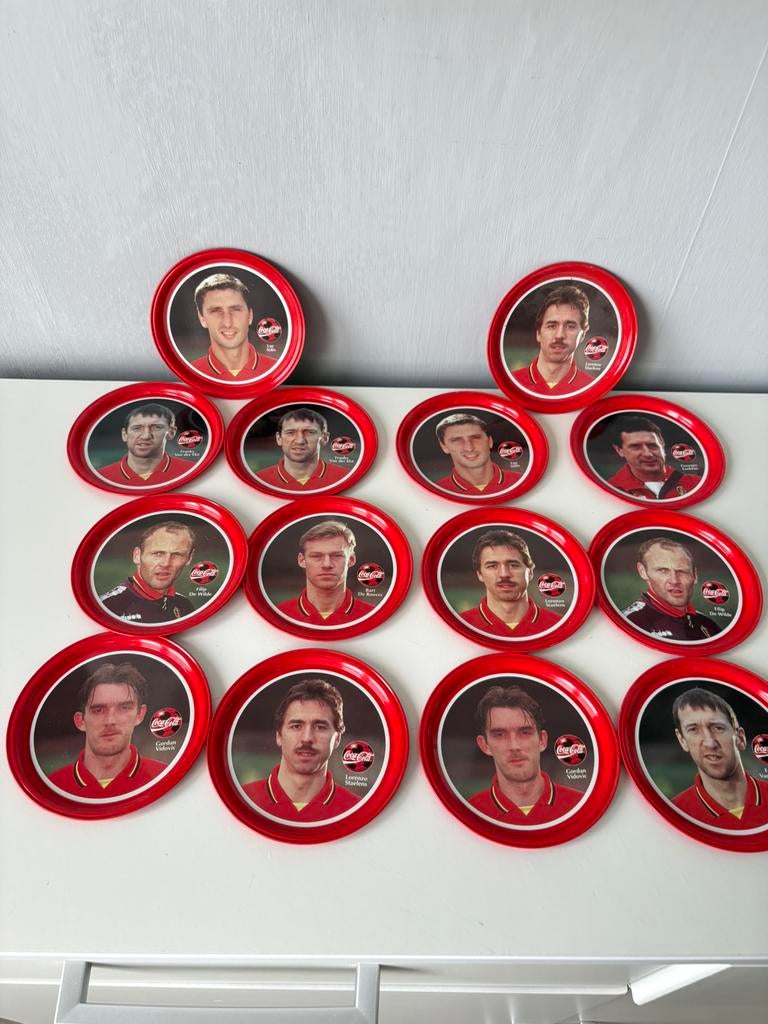 14 sous-verres métalliques DIABLES ROUGES, Collections, Enlèvement ou Envoi, Comme neuf