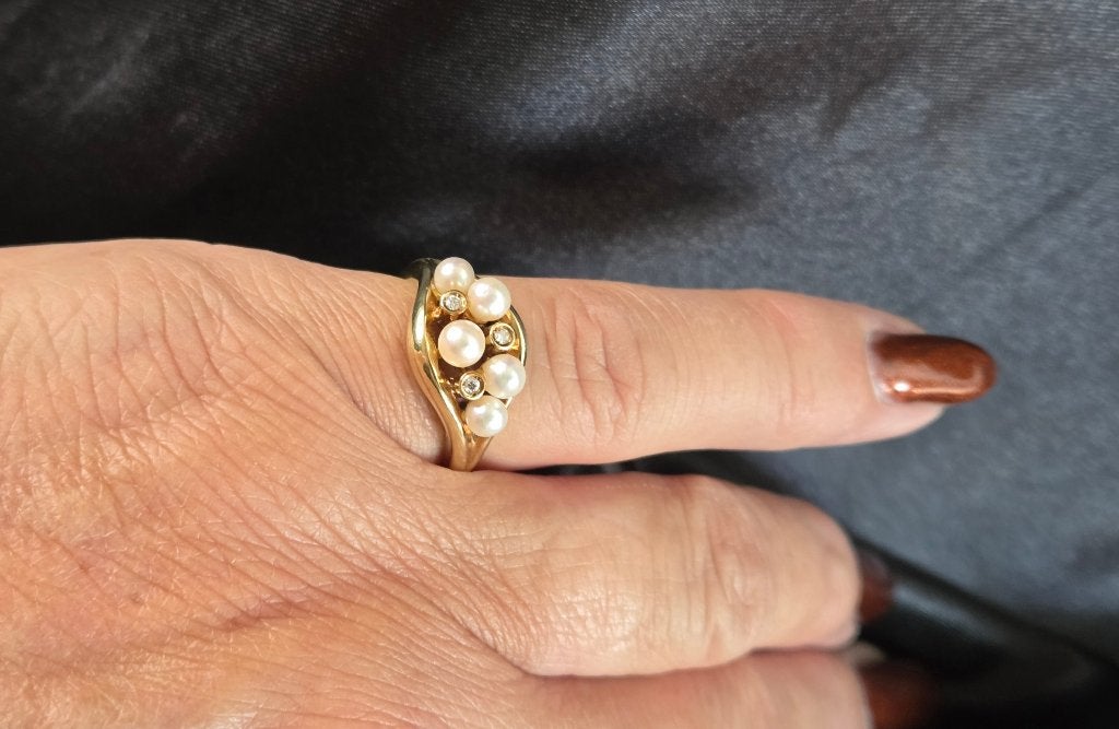 Bague vintage en or avec perles et diamants. 2026/695, Bijoux, Sacs & Beauté, Enlèvement ou Envoi, Autres couleurs, Plus petit que 17