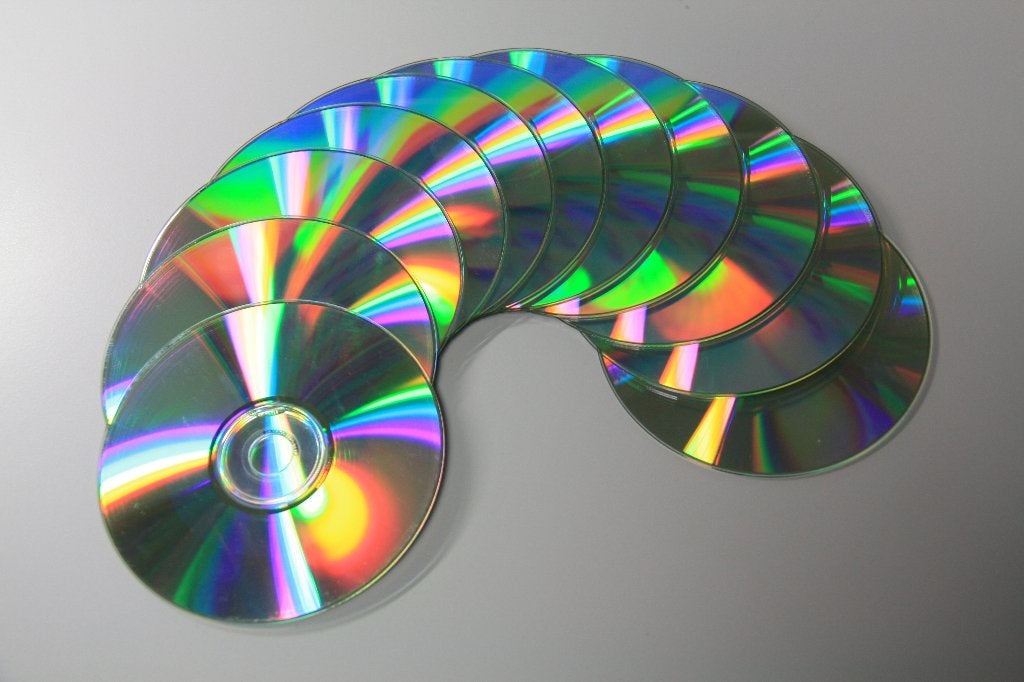 CD's om vogels uit de kersen te houden, Ophalen, Kersenboom