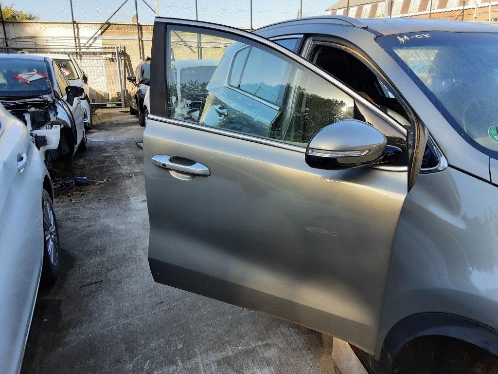 PORTIER RECHTS VOOR Kia Sportage (QL) (01-2015/09-2022), Deur, Info@kia.de, Theodor-Heuss-Allee 11
60486  Frankfurt am Main, DE