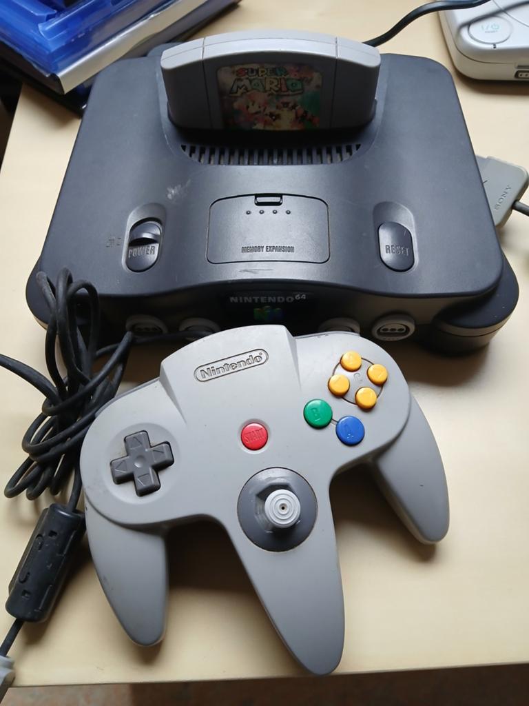 Console N64 +mario 64, Jardin & Terrasse, Bois de chauffage, Enlèvement ou Envoi