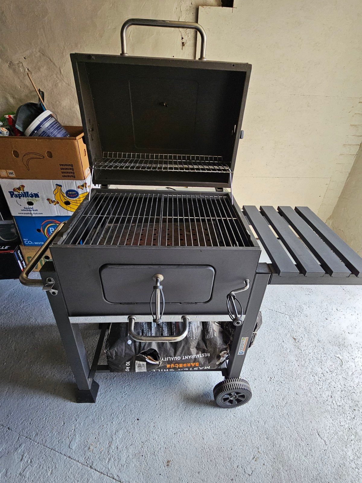 barbecue charbon, Ophalen