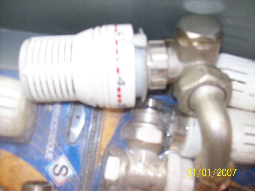 vanne thermostatique, Enlèvement, Utilisé, 200 à 500 watts, Radiateur