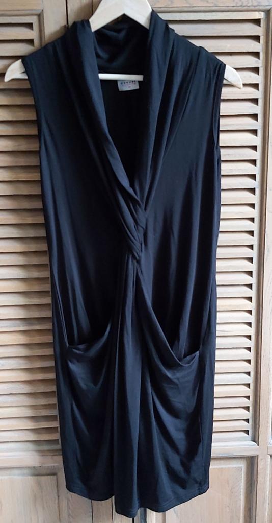 Prachtig stretch jurkje medium., Kleding | Dames, Maat 38/40 (M), Zwart, Cocktailjurk, Ophalen of Verzenden