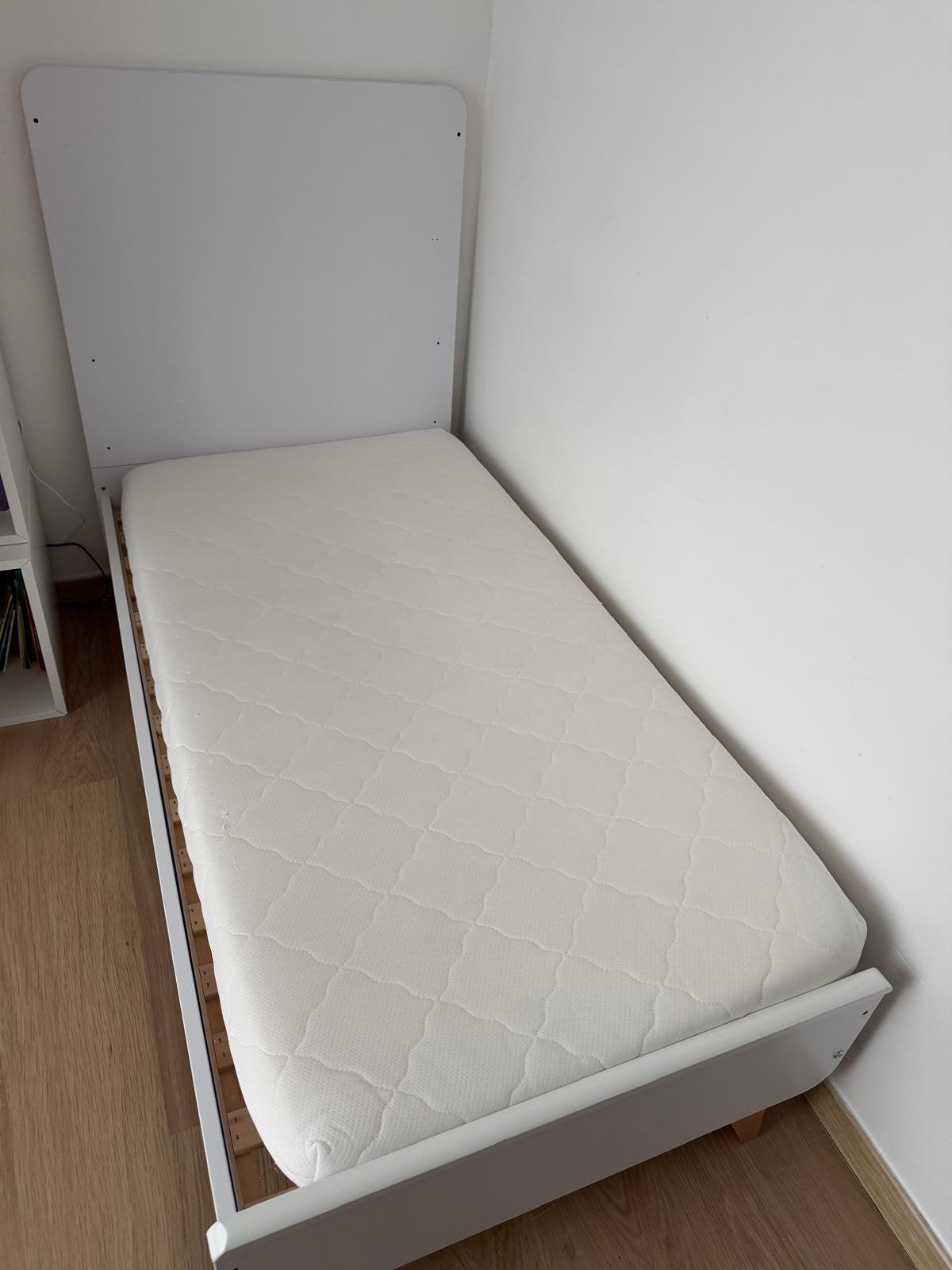 Lit enfant 140cm x 70cm, Ophalen, Zo goed als nieuw