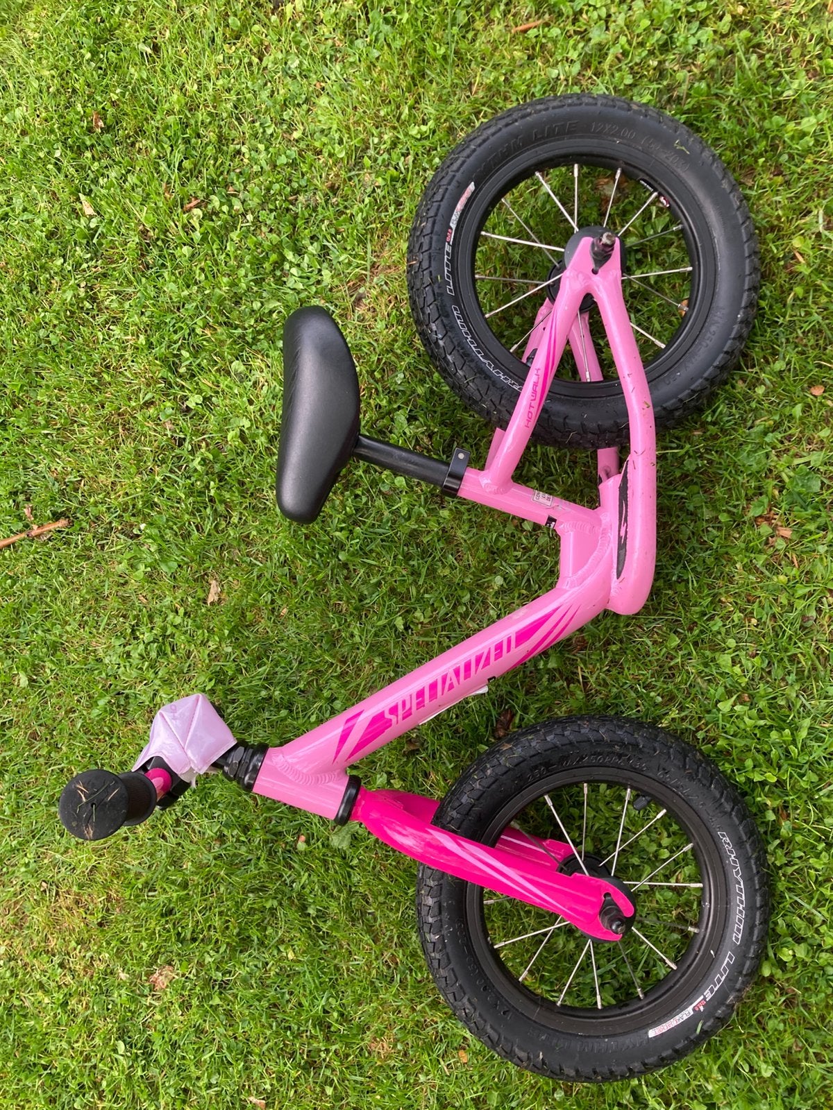 Specialized hotwalk loopfiets, Vélos & Vélomoteurs, Vélos | Vélos pour enfant, Enlèvement, Comme neuf