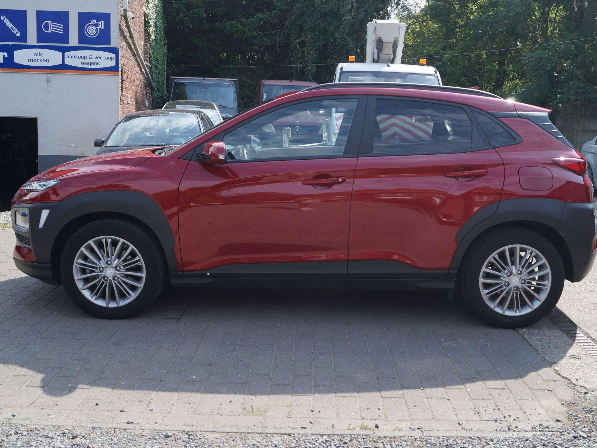 Hyundai KONA Kona 1.6 T-GDi Twist DCT GPF (EU6d-TEMP), Lichtsensor, Gebruikt, 4 cilinders, Bedrijf