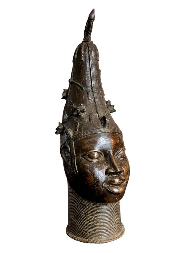 Tête commémorative en bronze Culture Edo Royaume du Bénin, Enlèvement ou Envoi
