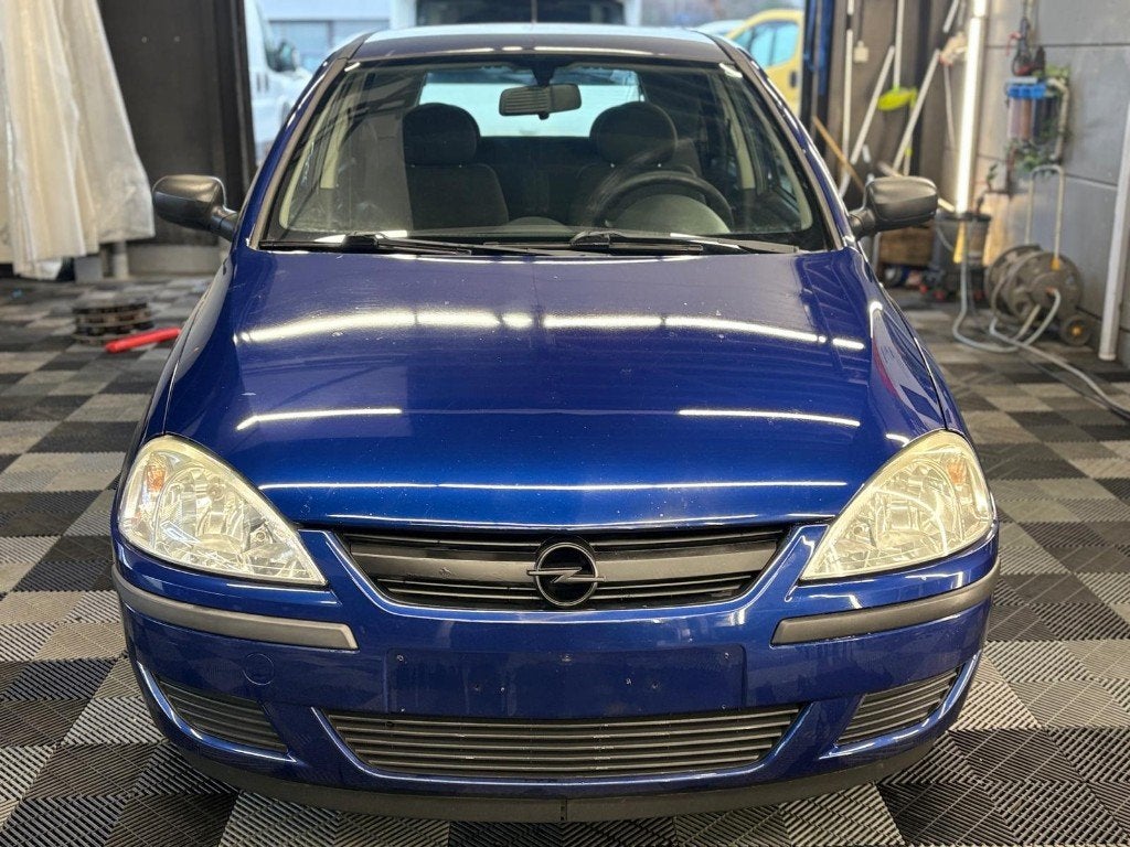 Opel corsa 1.5 benzine bj2003 manueel, Auto's, Voorwielaandrijving, https://public.car-pass.be/vhr/0a1b9389-fee6-412f-b25b-672fd1e365cb