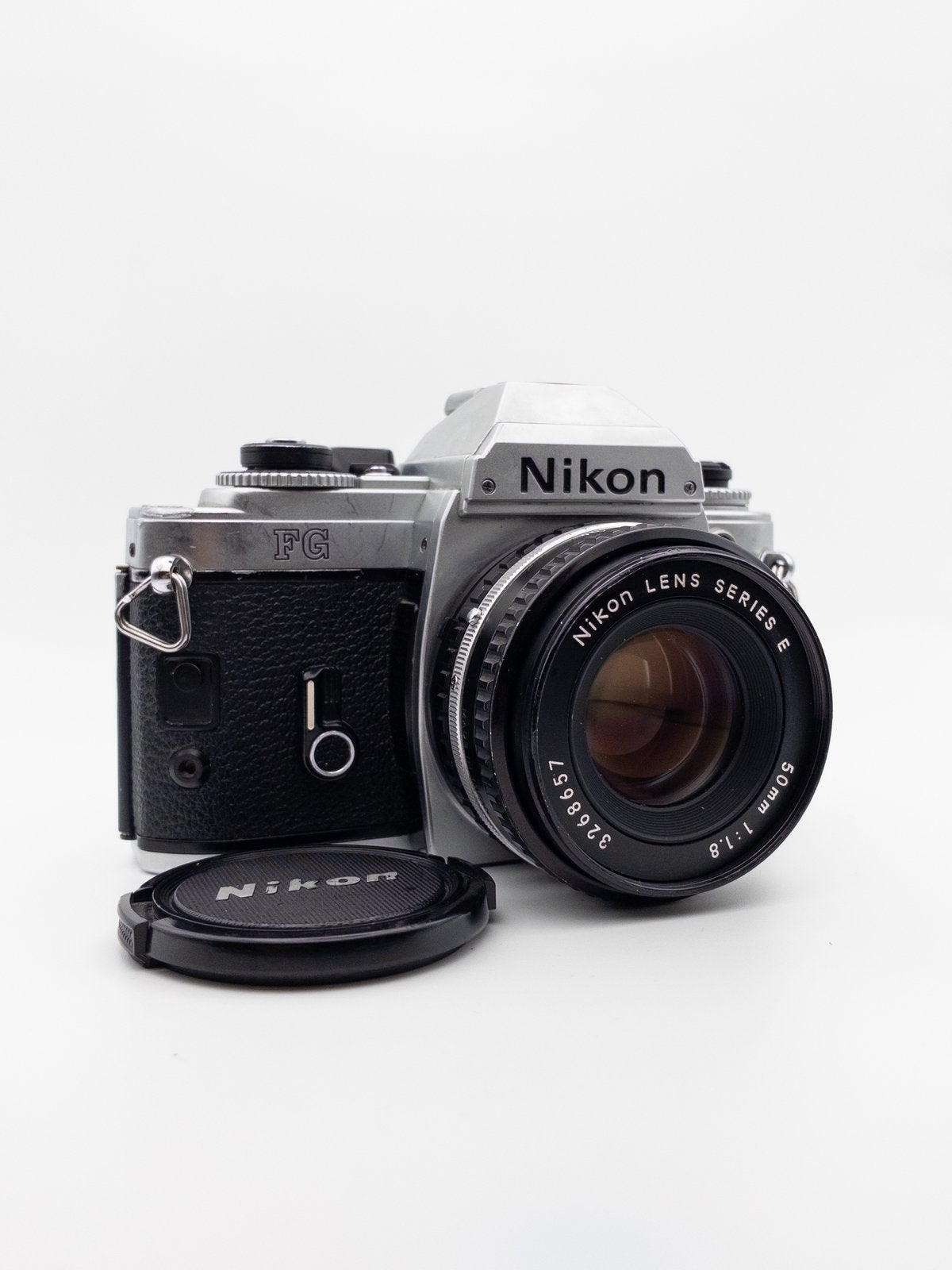 Nikon FG + Nikon Series E 50mm f/1.8, Audio, Tv en Foto, Fotocamera's Analoog, Gebruikt, Spiegelreflex, Nikon, Ophalen of Verzenden