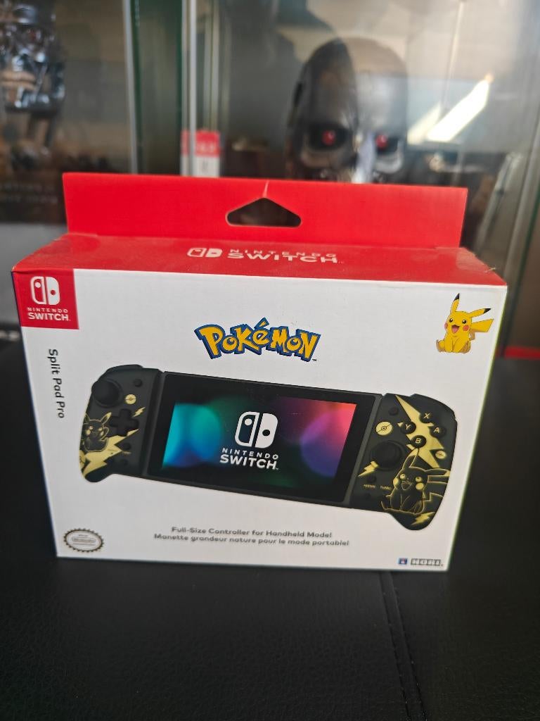 Nintendo Switch Limited Pikachu Split Pad Pro Controller, Games en Spelcomputers, Ophalen of Verzenden, Zo goed als nieuw
