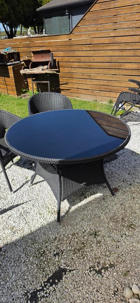 Mooie ronde tuintafel +2 tuinstoelen, Enlèvement