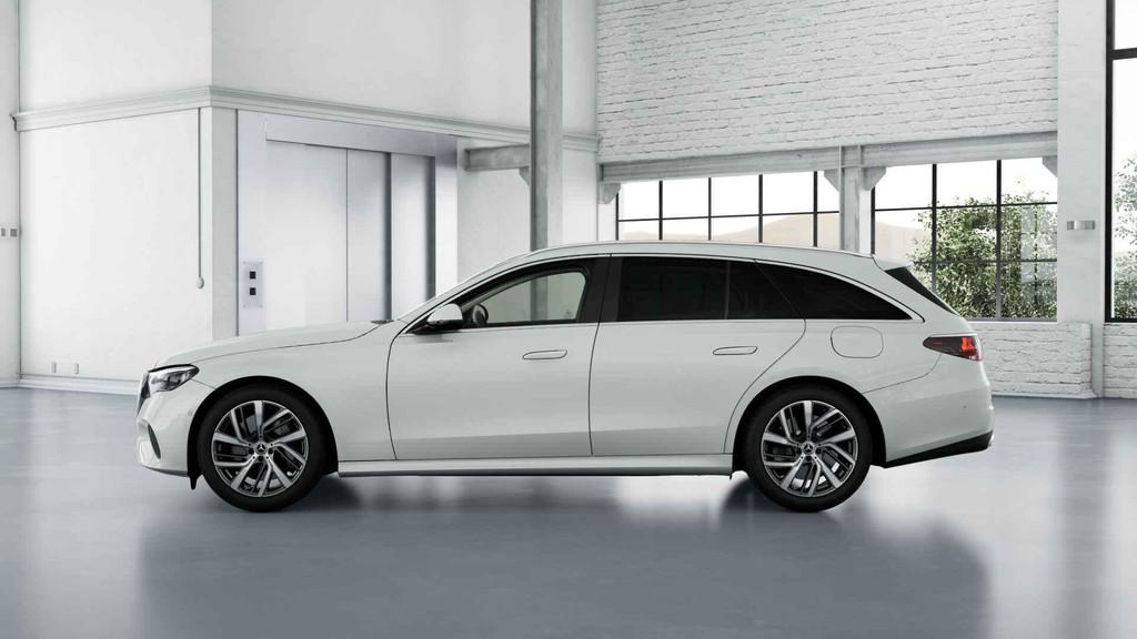 Mercedes-Benz E-Klasse 300 e Break Luxury Line | Panoramisch, Auto's, Automaat, Gebruikt, Zwart, 313 pk