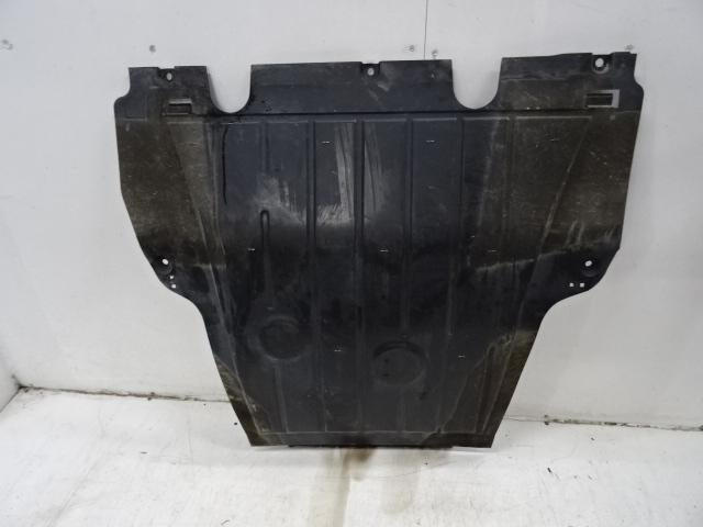 CACHE SOUS MOTEUR Renault Clio IV (5R) (01-2012/08-2021), Renault, Mevr. I. Hauben, Utilisé, Rue de l'Espoir 34 34
4030  GRIVEGNÉE, BE