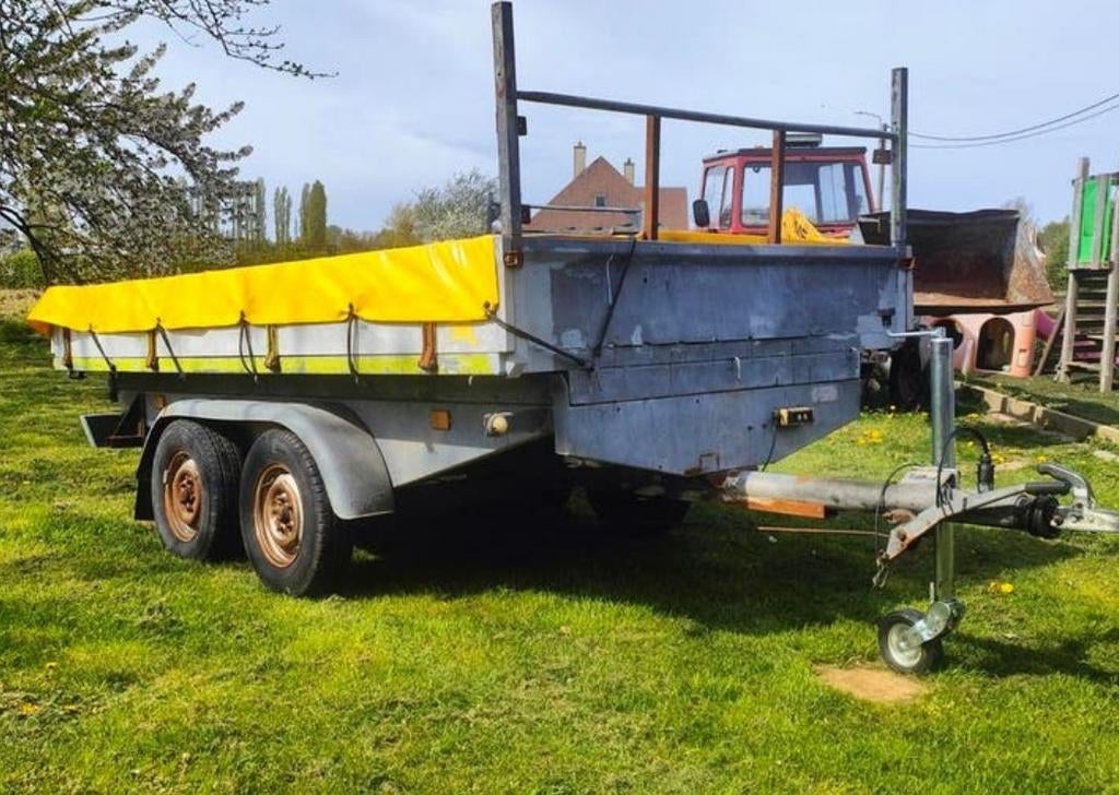 Aanhangwagen kipper Janssens, Ophalen