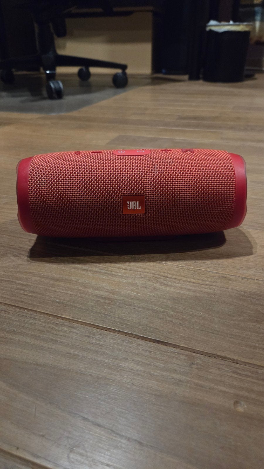 JBL Charge 3 rood (new battery), Audio, Tv en Foto, Luidsprekerboxen, JBL, ., Ophalen of Verzenden, JBL