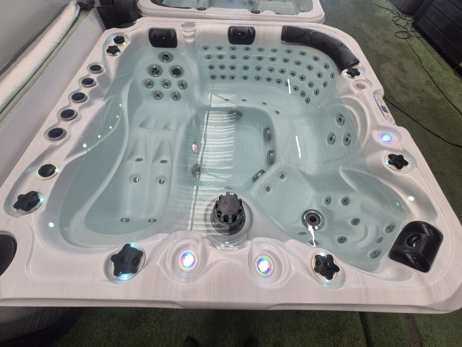 Balboa jacuzzi Amerikaanse spa ‼️ ruime 5 pers NIEUWSTE TYPE, Jardin & Terrasse, Bains à remous et Spas, Enlèvement ou Envoi