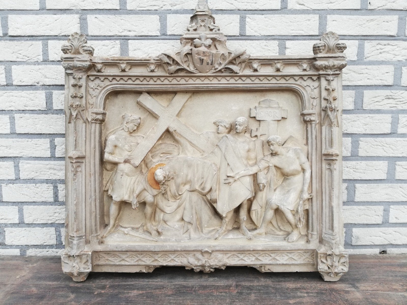 Neogotische statie van de kruisweg, Ophalen