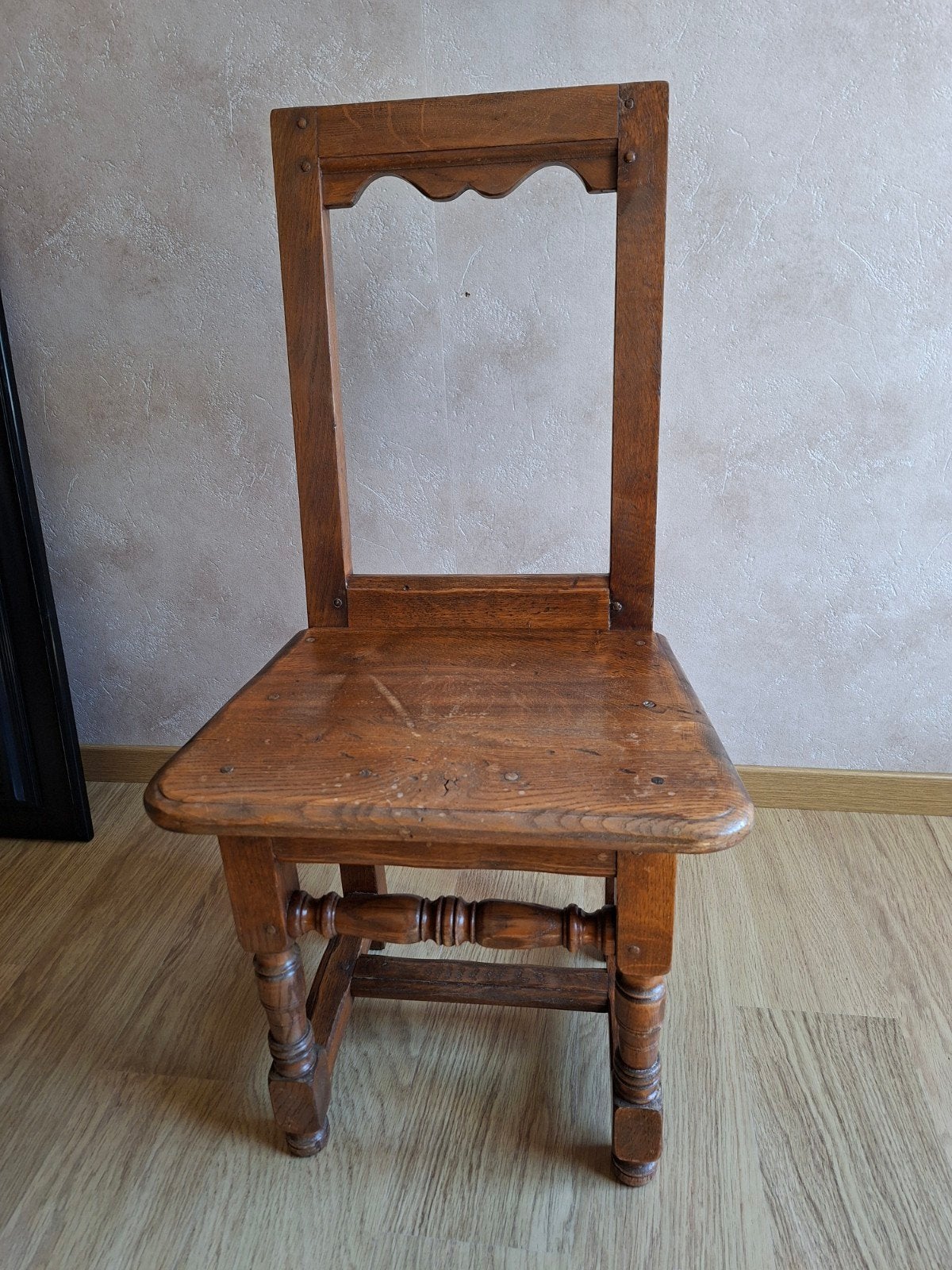 antiek decoratief stoeltje, Ophalen