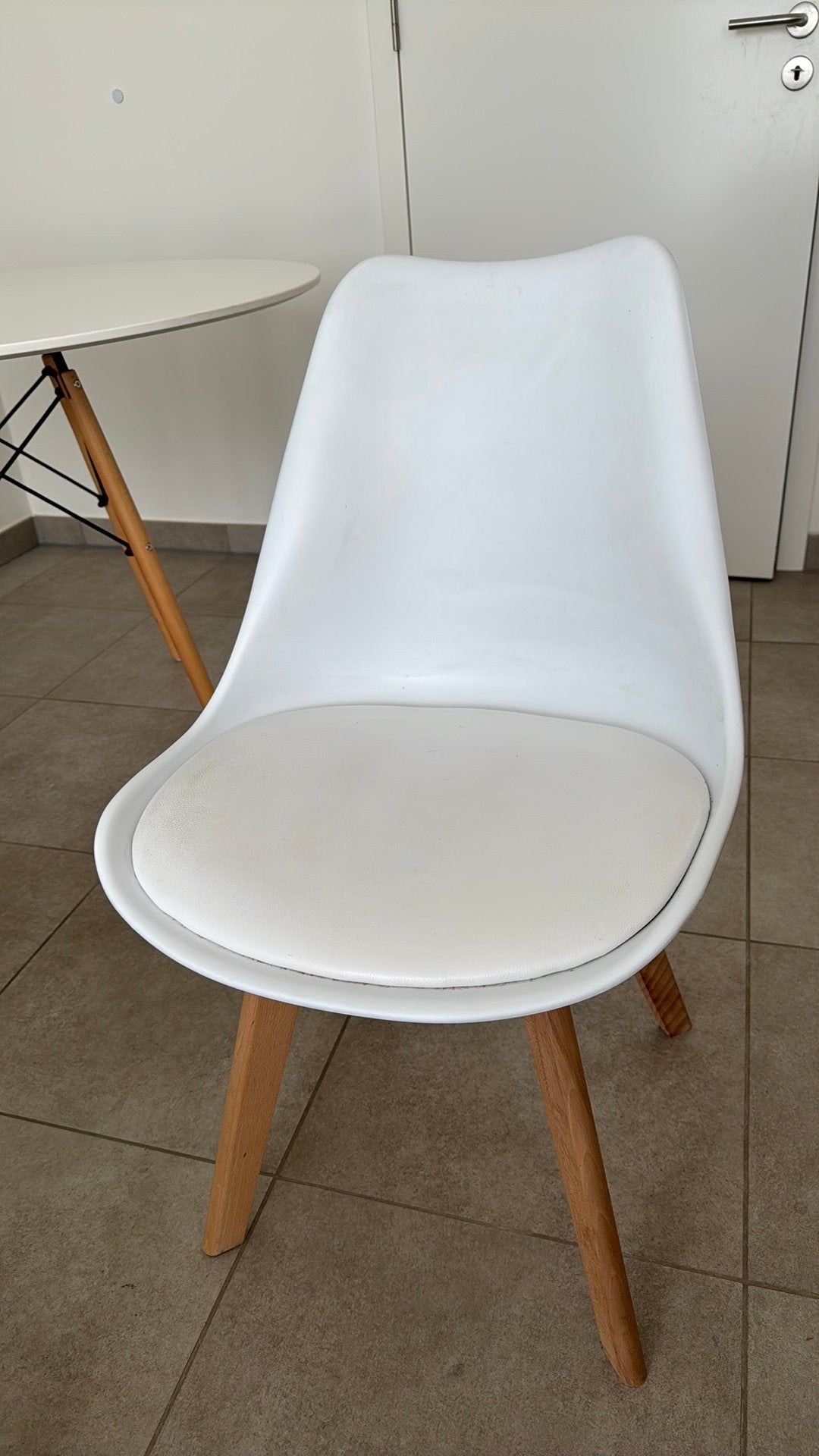 Ronde tafel wit, Huis en Inrichting, Stoelen, Ophalen, Kunststof, Wit, Zo goed als nieuw