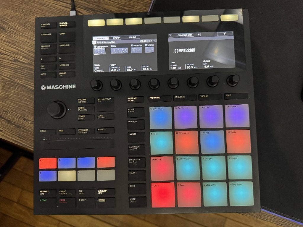 NI-machine MK3, Muziek en Instrumenten, Midi-apparatuur, Gebruikt, Ophalen