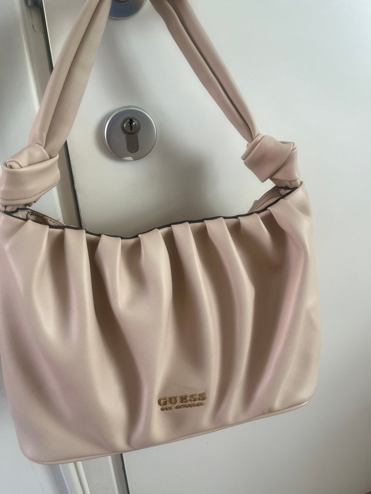Prachtige handtas Guess in topconditie!, Handtassen en Accessoires, Tassen | Damestassen, Ophalen of Verzenden, Zo goed als nieuw