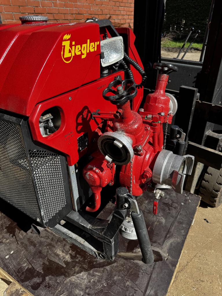 Pompe à eau Ziegler MP 1000-8 - révisée - 1000 l/min—8 bar, Articles professionnels, Machines & Construction | Pompes & Compresseurs