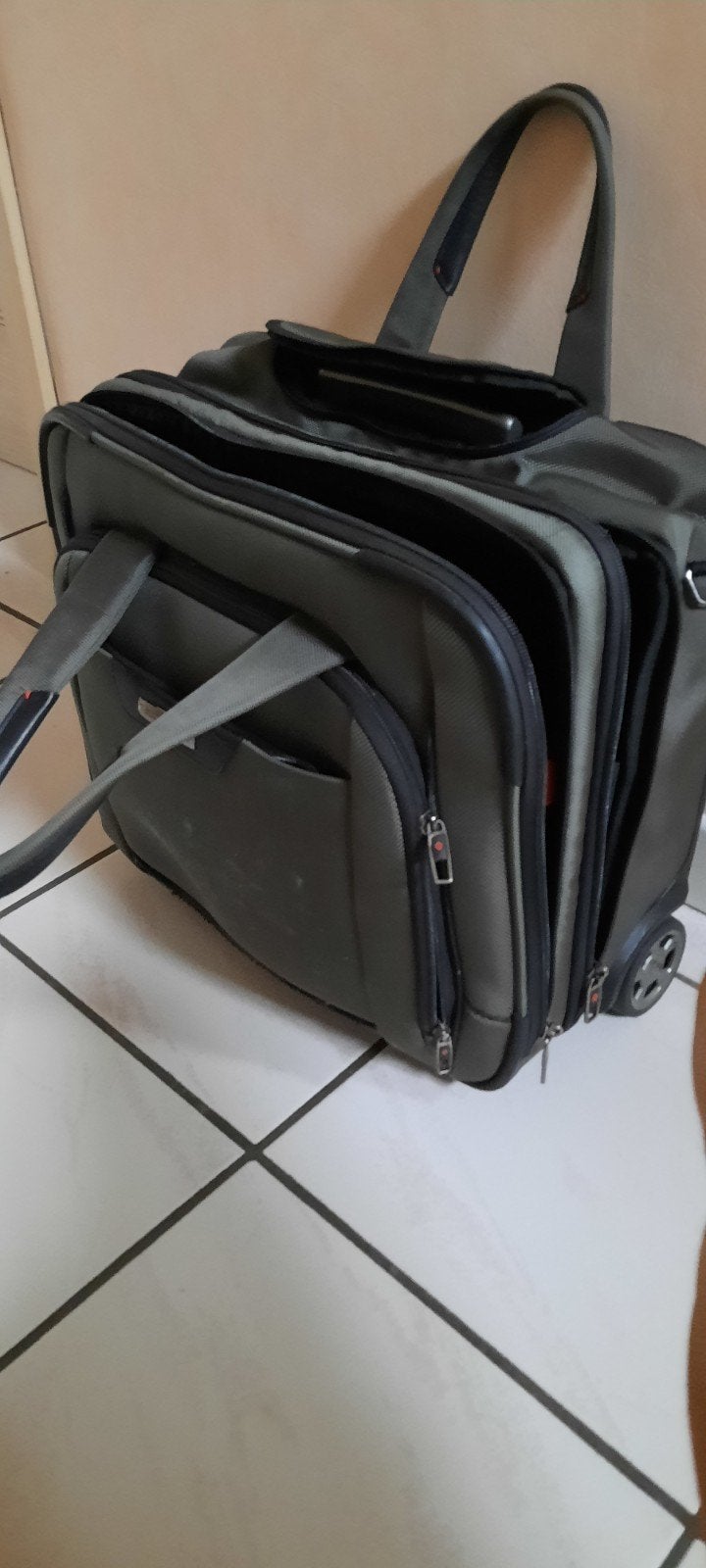 sacoche/mallette samsonite pour ordinateur avec roulettes, Comme neuf, Enlèvement, Sac à roulettes, Samsonite