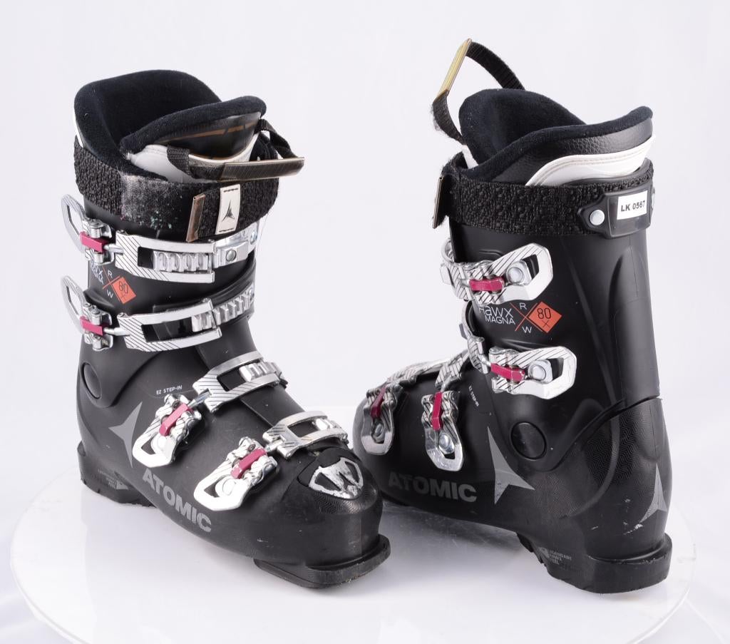 Chaussures de ski 38 38.5 EU pour femmes ATOMIC HAWX MAGNA, Carving, Enlèvement ou Envoi, Utilisé, Atomic