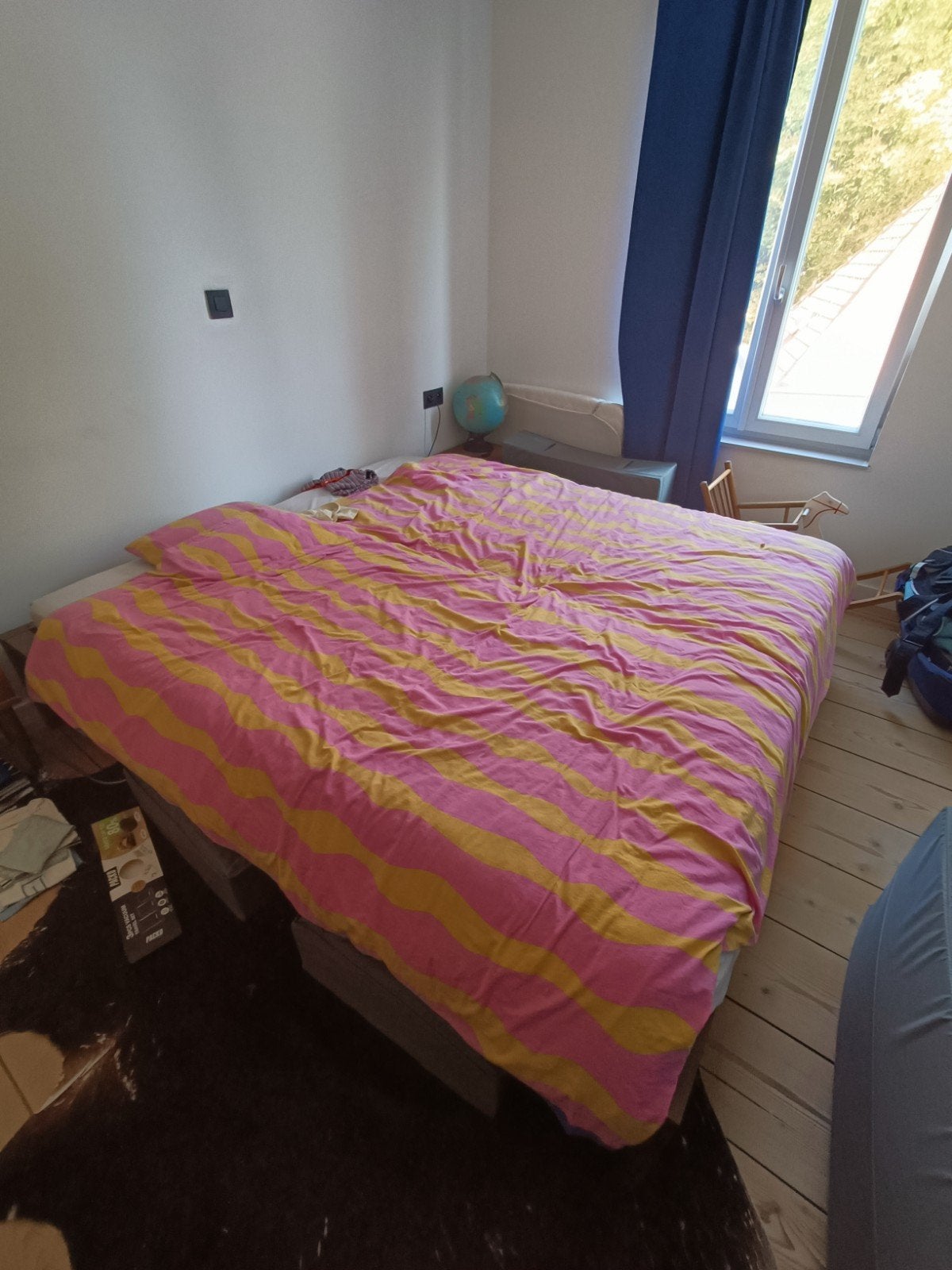 malm bed met goede lattenbodem en 2 aparte matrassen, Huis en Inrichting, Ophalen