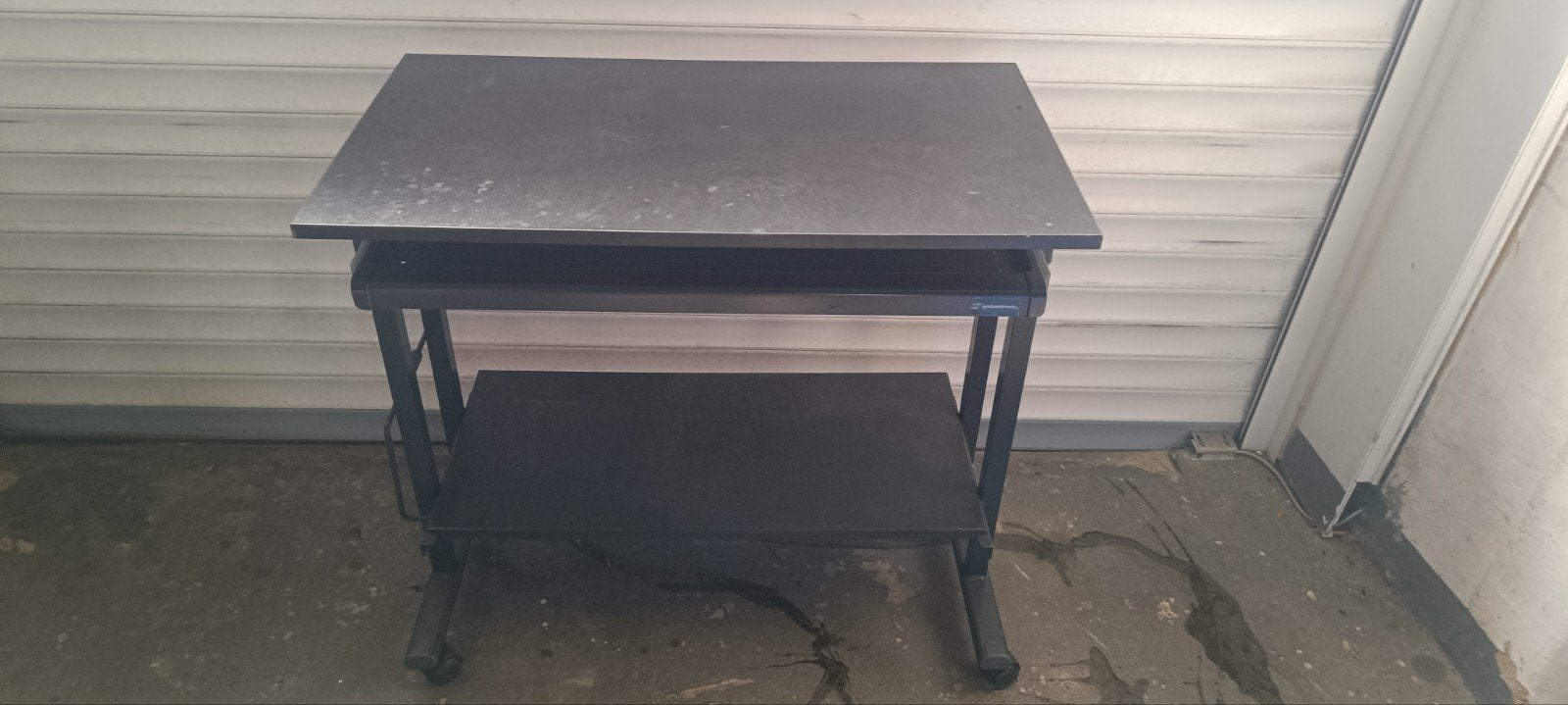 bureau pour ordinateur no ikea, Enlèvement