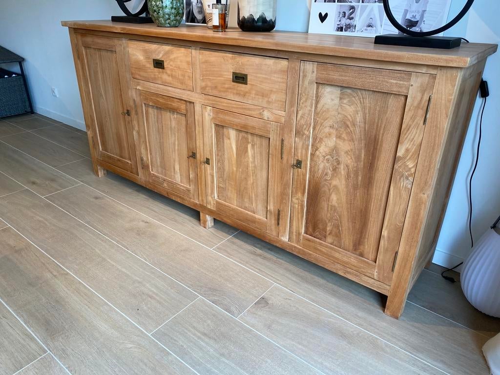 Buffet en teck massif, Maison & Meubles, Armoires | Buffets, Enlèvement, Teck