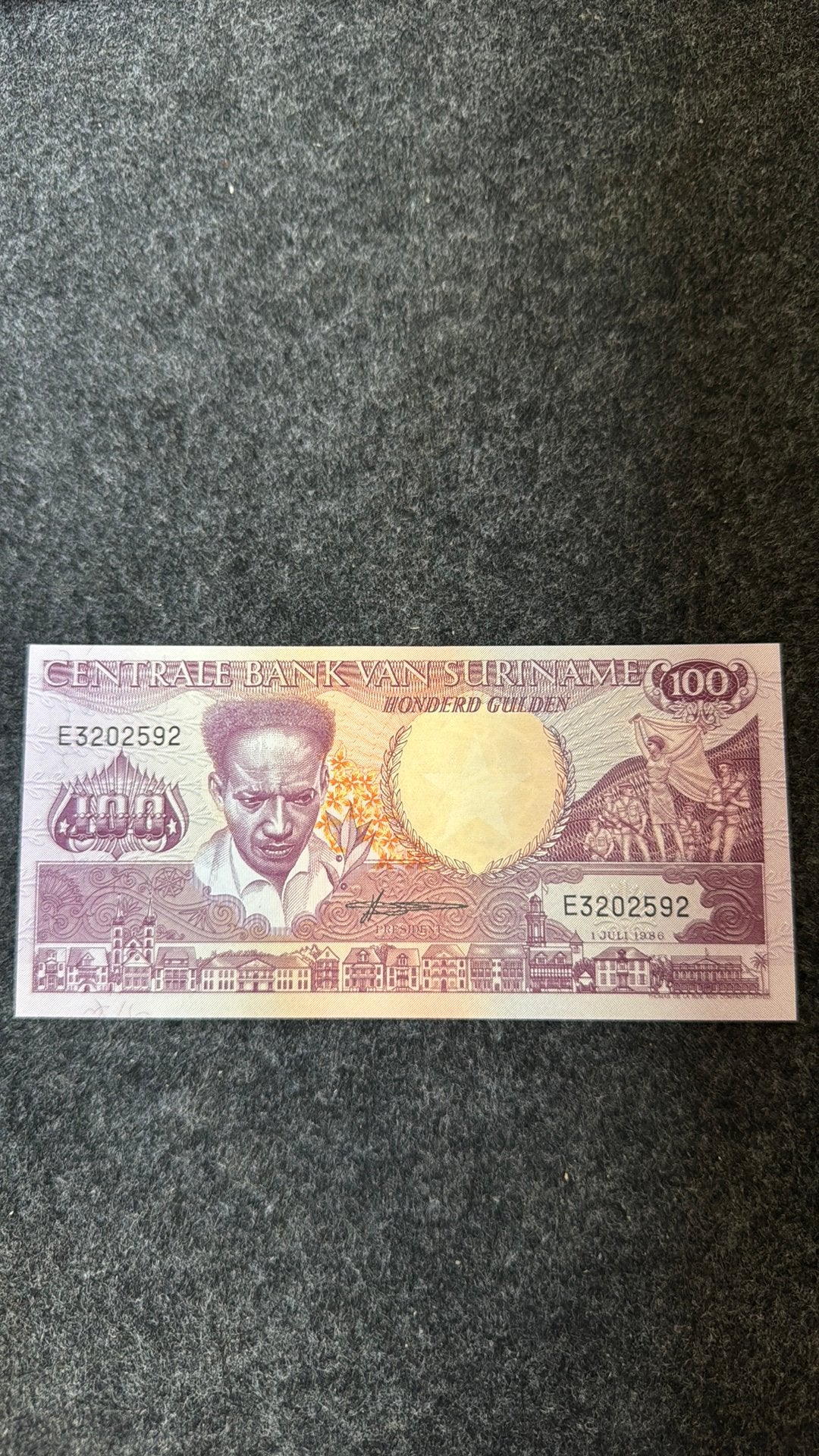 100 Surinaamse gulden, Postzegels en Munten, Bankbiljetten | Amerika, Verzenden