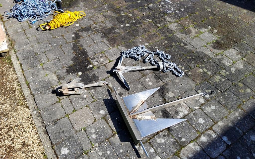 Boot ankers, Ophalen