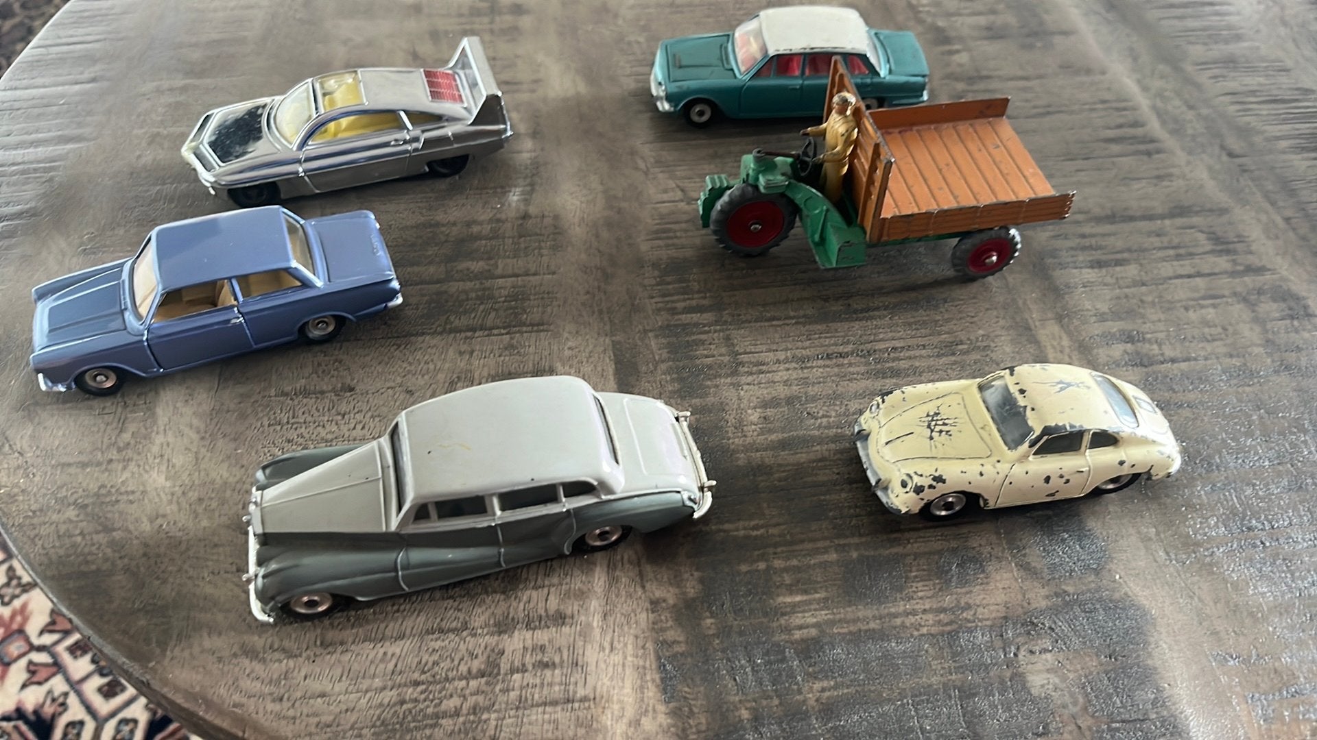 Lot de dinky toys tres bel etat, Hobby & Loisirs créatifs, Enlèvement ou Envoi, Utilisé