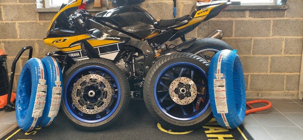 Pneus Bridgestone moto, Enlèvement