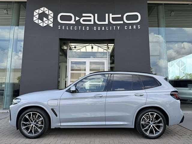 BMW X3 xDrive30e M-Sport PHEV / Pano Dak / HUD / H&K / 20', Auto's, BMW, Automaat, 1998 cc, Zwart, USB