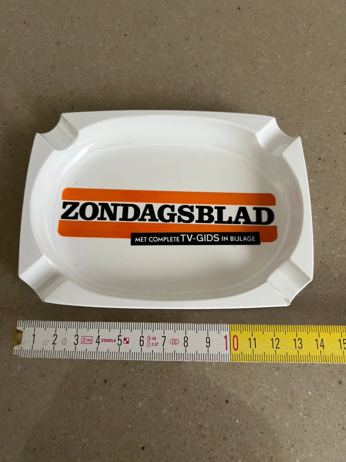 ongebruikte oude asbak van het zondagsblad, Verzamelen, Verzenden, Nieuw, Asbak
