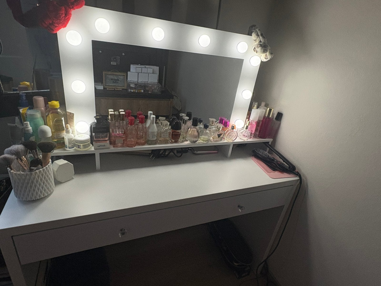 Make-up tafel, Ophalen