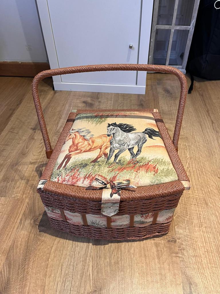 Boite de rangement ancien, Bijoux, Sacs & Beauté, Boîtes de maquillage & Beauty case, Enlèvement, Utilisé